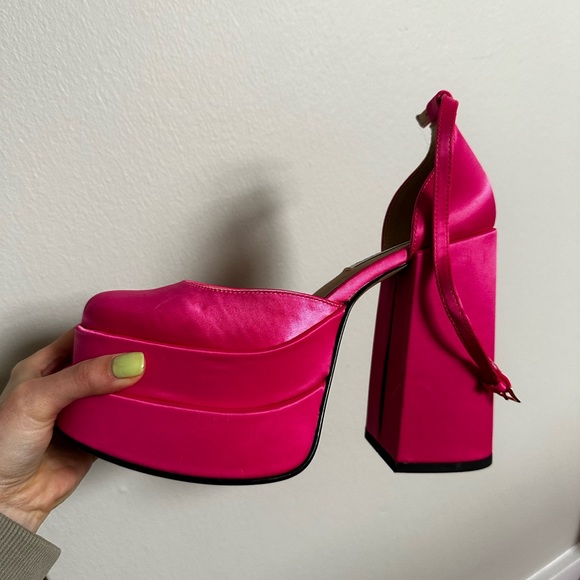 Steve Madden platform heels - Picture 1 of 2